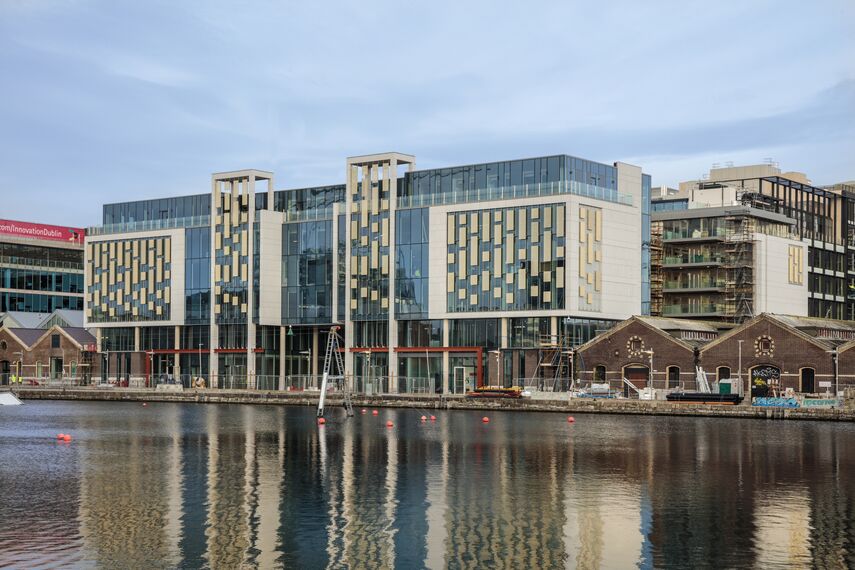 ConceptWall 50 Façades and ConceptSystem 77 Doors - The Reflector located in Dublin, Ireland