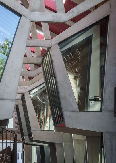 SlimLine 38 Windows, ConceptDoor 45Pa Doors, ThermoSystem 68 Windows, CW 50 Standard Façades and CW 50 Façades - Office building Madeleine Hall located in Nantes, France