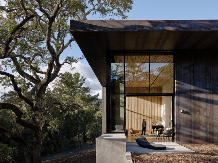 ConceptSystem 68 Windows, ConceptWall 50 Façades and ConceptPatio 130 Sliding & Folding - Villa The Giving Tree located inUnited States of America