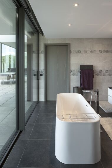 SlimLine 38 Doors, HiFinity Sliding & Folding and ConceptFolding 77 Sliding & Folding - House Pattan - House 3 located inSpain