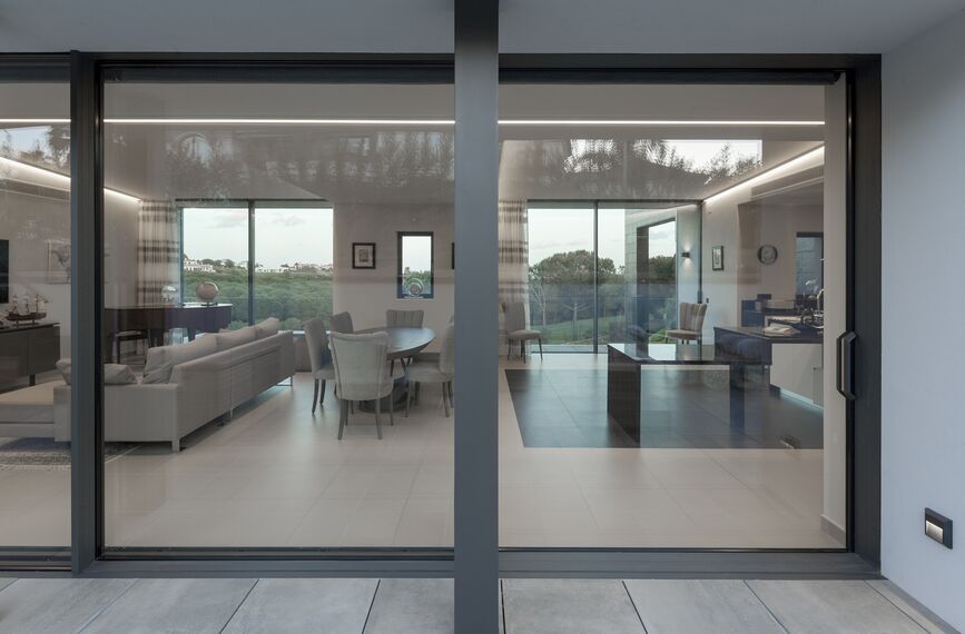 SlimLine 38 Doors, HiFinity Sliding & Folding and ConceptFolding 77 Sliding & Folding - House Pattan - House 3 located inSpain