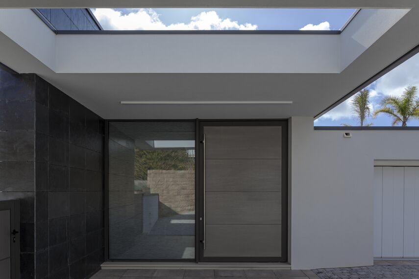 SlimLine 38 Doors, HiFinity Sliding & Folding and ConceptFolding 77 Sliding & Folding - House Pattan - House 3 located inSpain