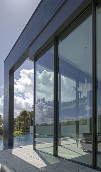 SlimLine 38 Doors, HiFinity Sliding & Folding and ConceptFolding 77 Sliding & Folding - House Pattan - House 3 located inSpain