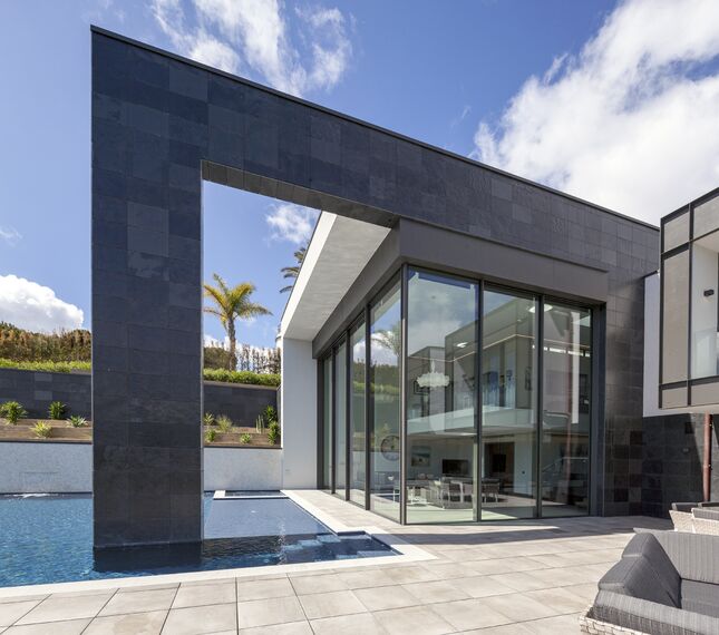 SlimLine 38 Doors, HiFinity Sliding & Folding and ConceptFolding 77 Sliding & Folding - House Pattan - House 3 located inSpain