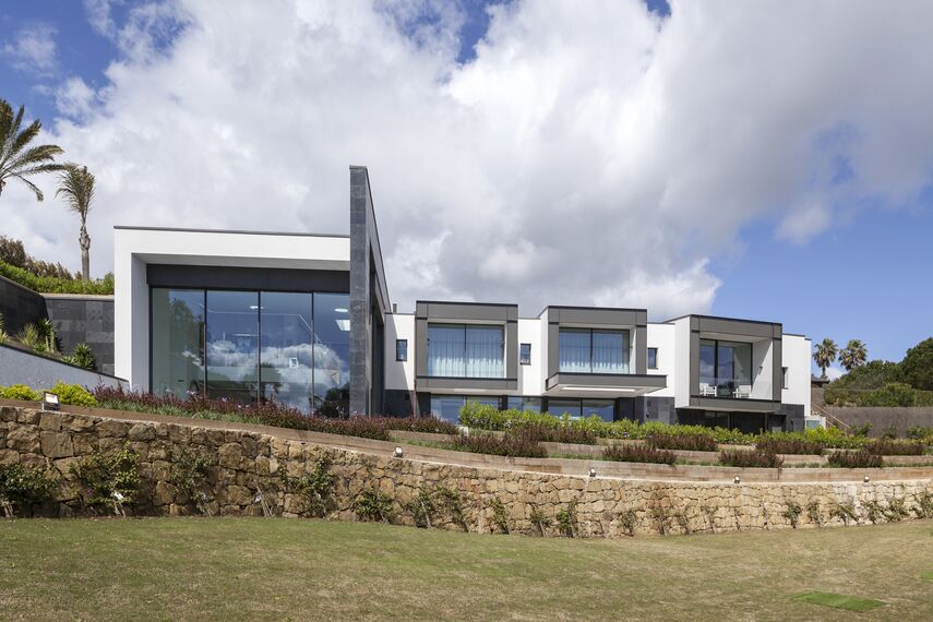 SlimLine 38 Doors, HiFinity Sliding & Folding and ConceptFolding 77 Sliding & Folding - House Pattan - House 3 located inSpain