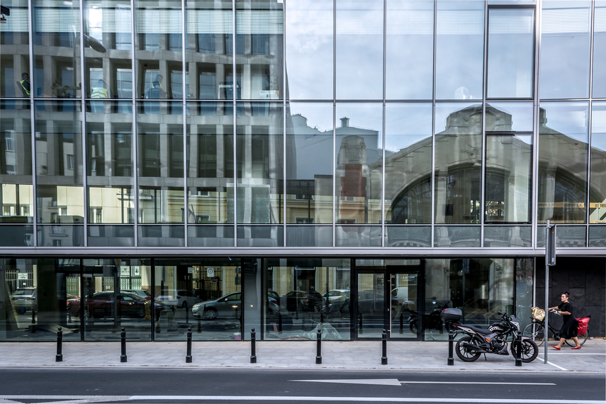 CW 50-HI Façades - The Nest located in Warsaw, Poland