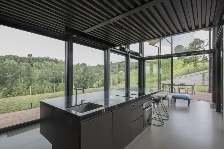 ConceptWall 50 Façades, ConceptSystem 77 Windows, ConceptSystem 77 Doors and CS 77 Hidden Vent Windows - Shelter in Bellavista located in Montferrat, Italy