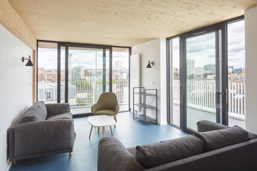 ConceptWall 50 Façades and ConceptPatio 130 Sliding & Folding - Baths-Showers & Co located in Paris, France