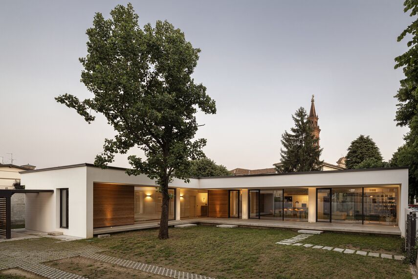 SlimLine 38 Doors and SlimLine 38 Windows - Private house SlimLine 38 located in Cremona, Italy