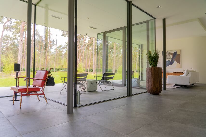 ConceptPatio 155 Sliding & Folding, ConceptSystem 77 Doors and SlimLine 38 Cubic Windows - Villa Villa in the Woods located in Waalre, The Netherlands