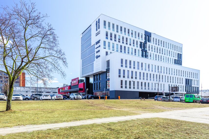 MasterLine 8 Windows and CW 50-HI Façades - Business center Eleven Business Center located in Vilnius, Lithuania