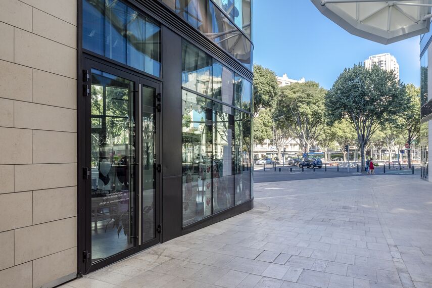 ConceptFolding 77 Sliding & Folding and CW 50-SC Façades - Le Prado located in Marseille, France