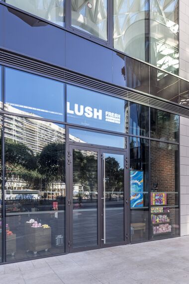 ConceptFolding 77 Sliding & Folding and CW 50-SC Façades - Le Prado located in Marseille, France