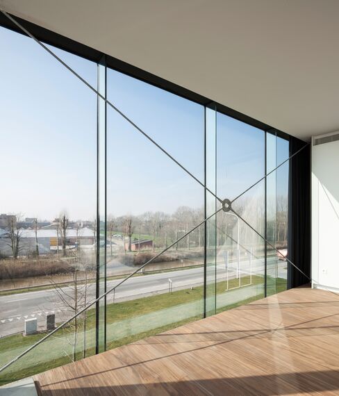 ConceptWall 50 Façades and ConceptSystem 77 Windows - Office building Enjoy Concrete located inBelgium