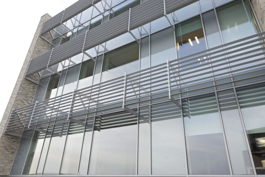 BriseSoleil 100 Solar Shading and CW 50-HI Façades - Office building The Professional House located inDenmark