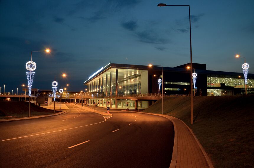 ConceptWall 50 Façades - Airport International Airport Prokofiev Donetsk located in Donetsk, Ukraine