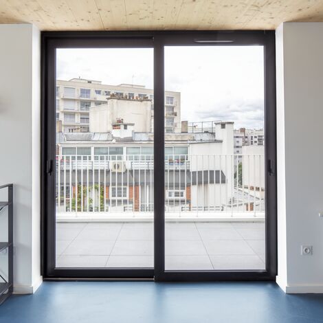ConceptWall 50 Façades and ConceptPatio 130 Sliding & Folding - Baths-Showers & Co located in Paris, France
