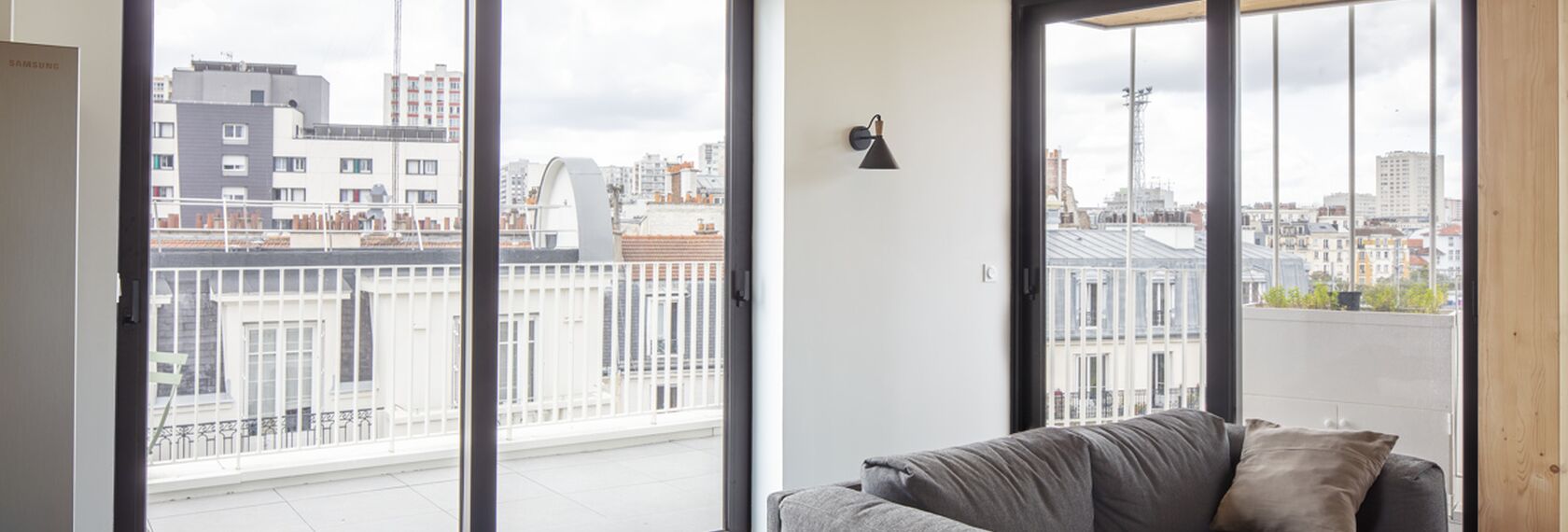 ConceptWall 50 Façades and ConceptPatio 130 Sliding & Folding - Baths-Showers & Co located in Paris, France