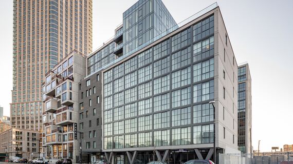 SlimLine 38 Windows, SlimLine 38 Doors and CW 50-SC Façades - Apartmentcomplex The Galerie located in New York City, United States of America