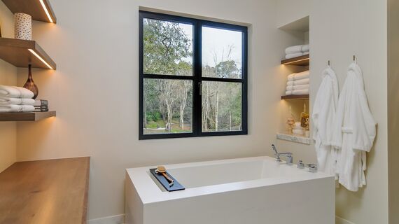 SlimLine 38 Windows and SlimLine 38 Doors - House Woodside Residence located inUnited States of America